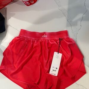 Alo Red match point Shorts